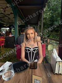 Sofia, escort in Bucharest (1/8)